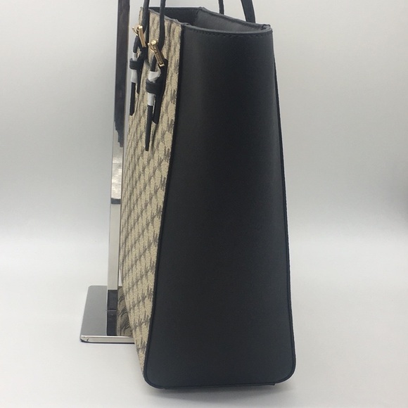 MICHAEL KORS MD TZ TOTE NAT/BLACK 38S9CTVT… - Picture 6 of 14